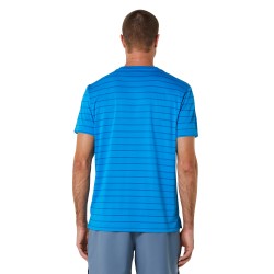 ➡️Camiseta Court Stripe Directoire Blue | ¡Compra en Todopadel.online y muestra tu estilo en la pista.